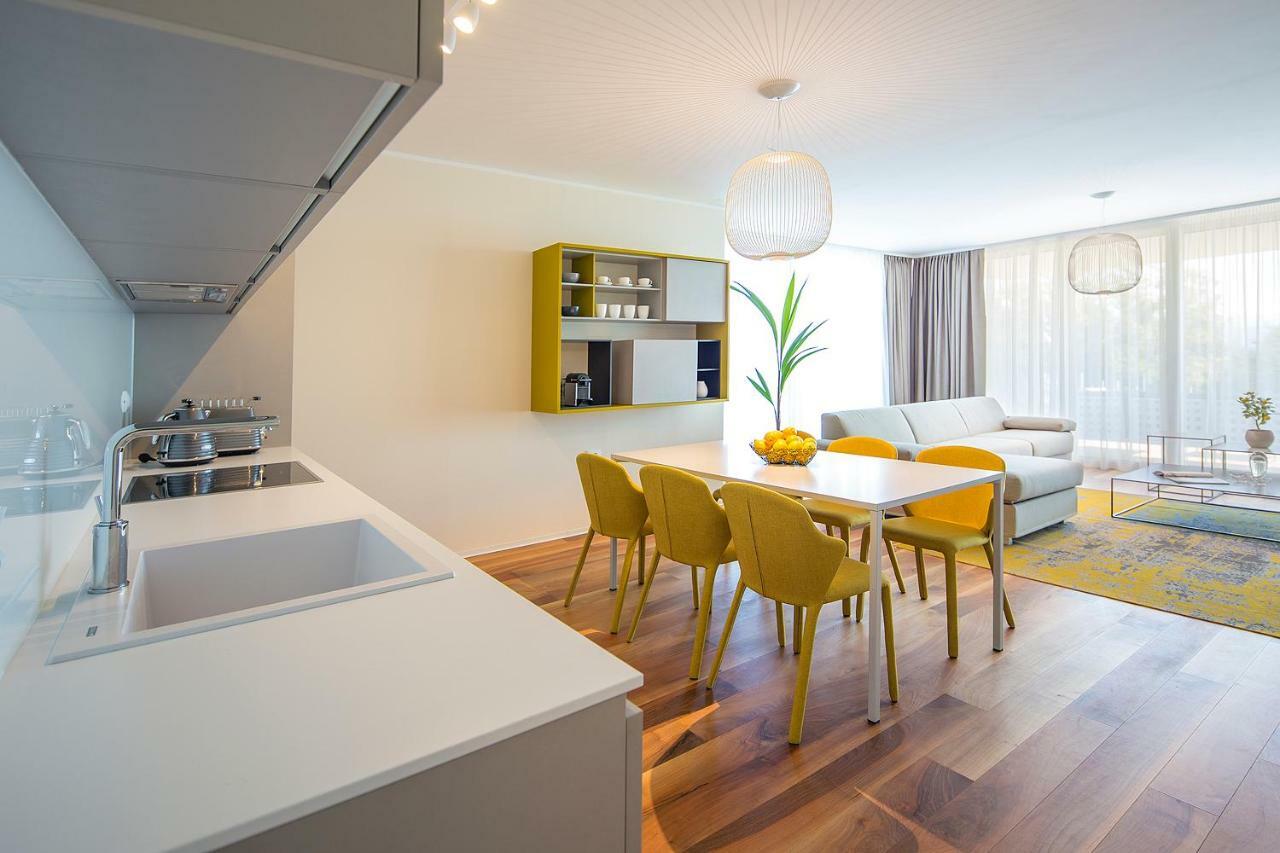 Apartment Deluxe *